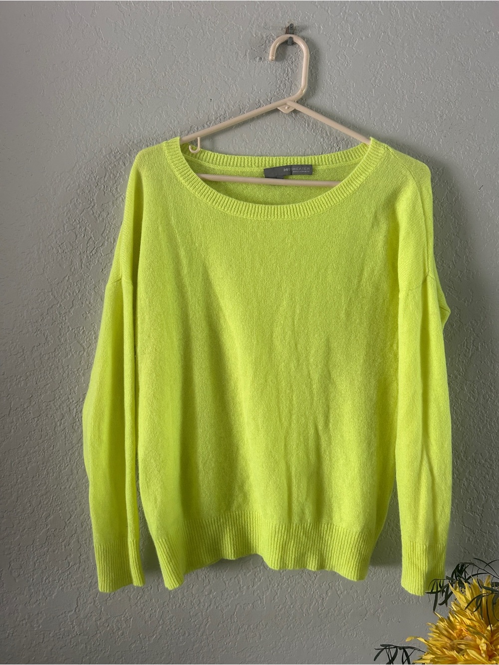 360 Sweater Citron Yellow / Neon Lime Scoop Neck Cashmere Pullover